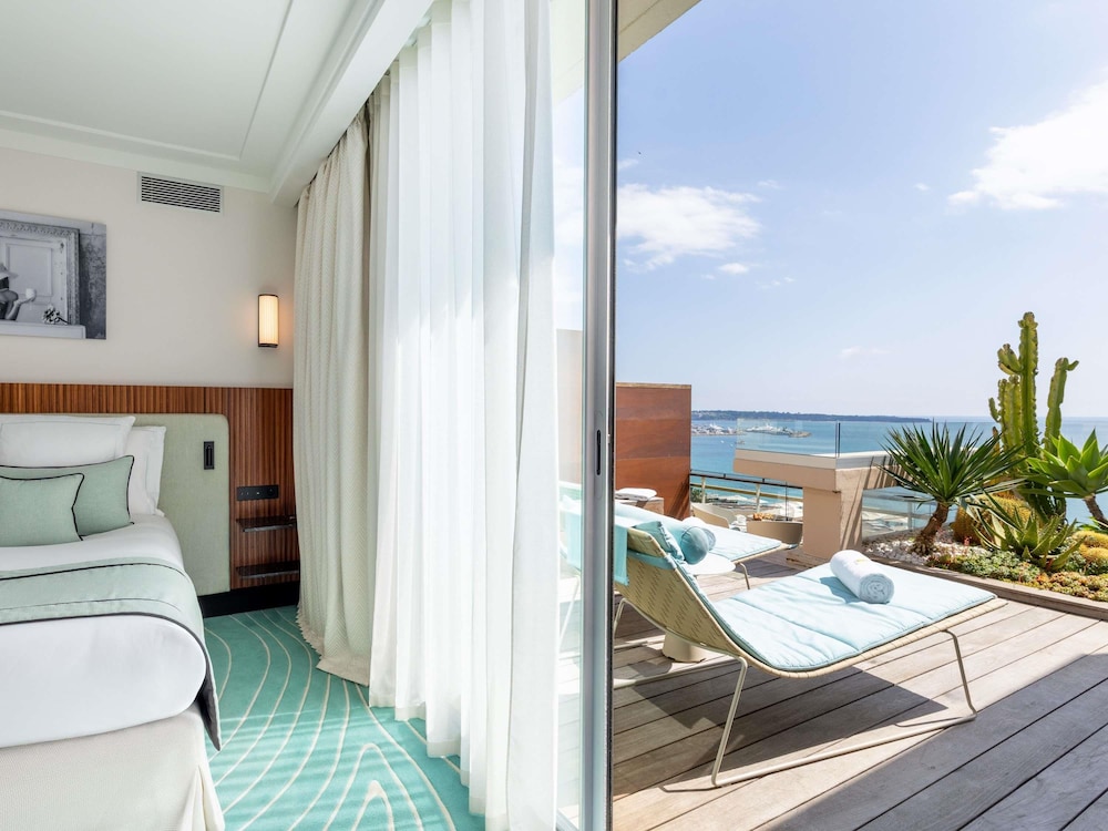 Mondrian Cannes 21/47