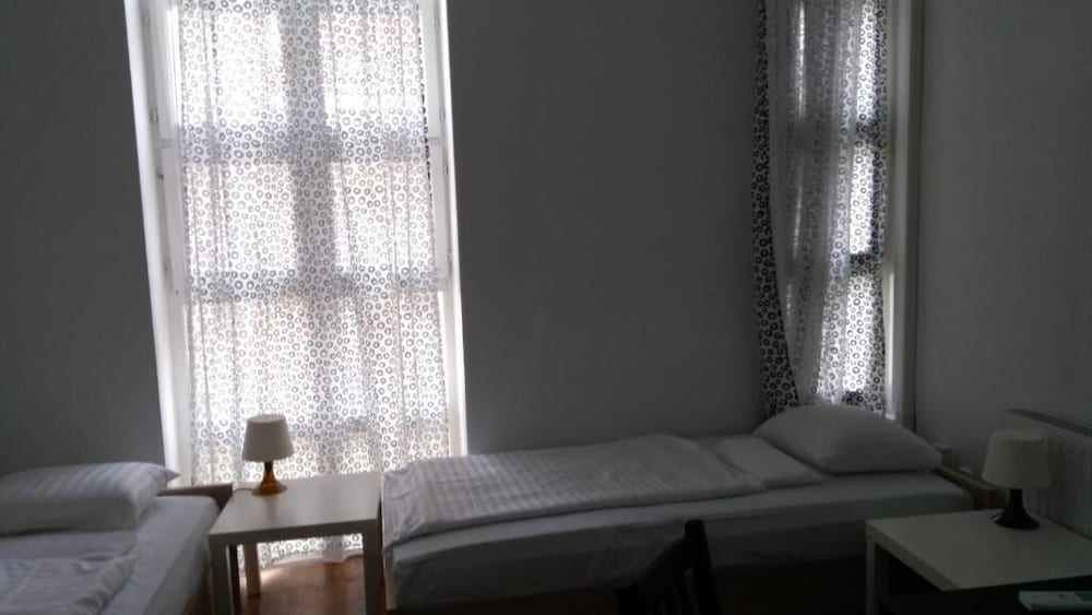 Broadway Panzio 32/45