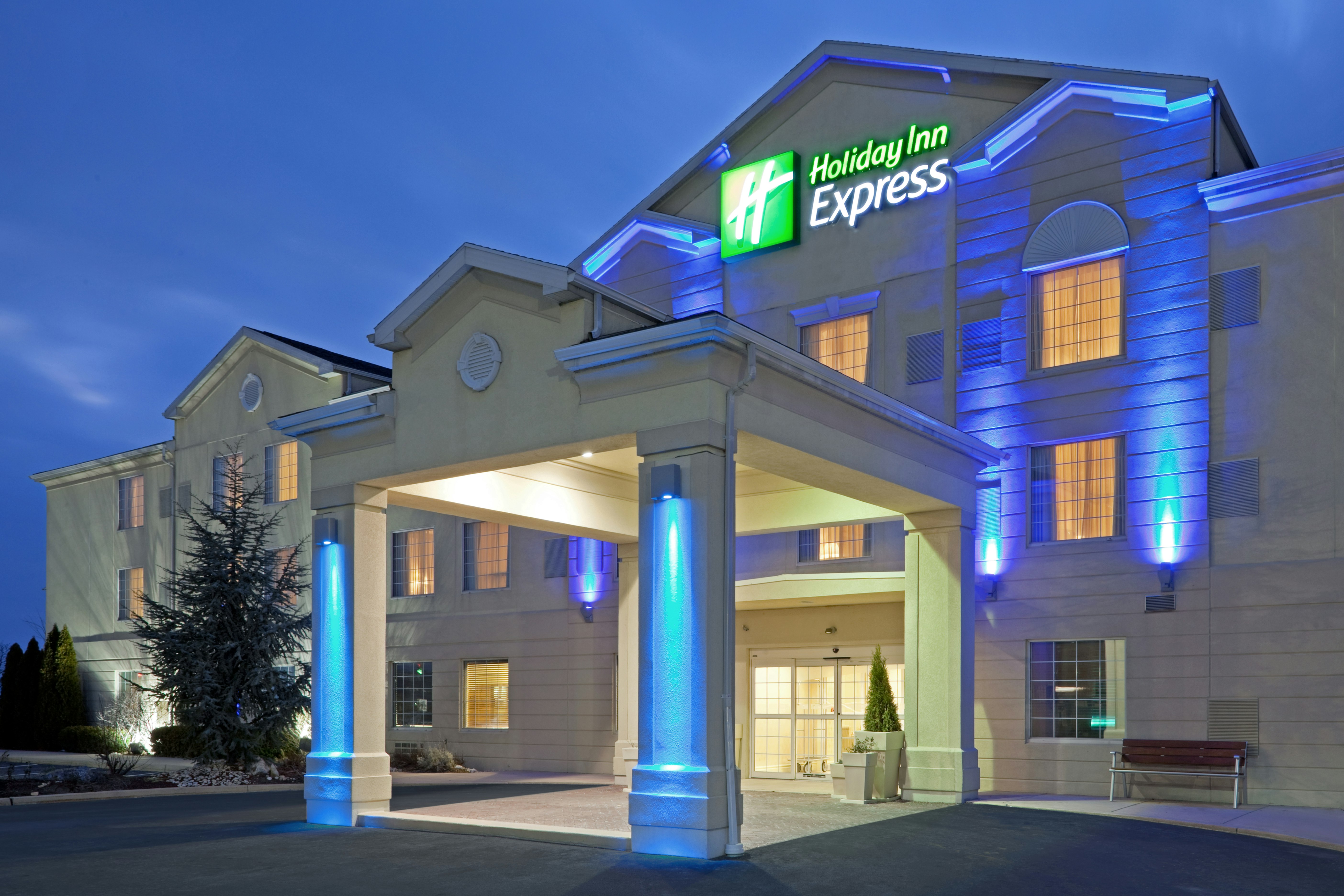 Holiday Inn Express Hotel And Suites Reading 2/48