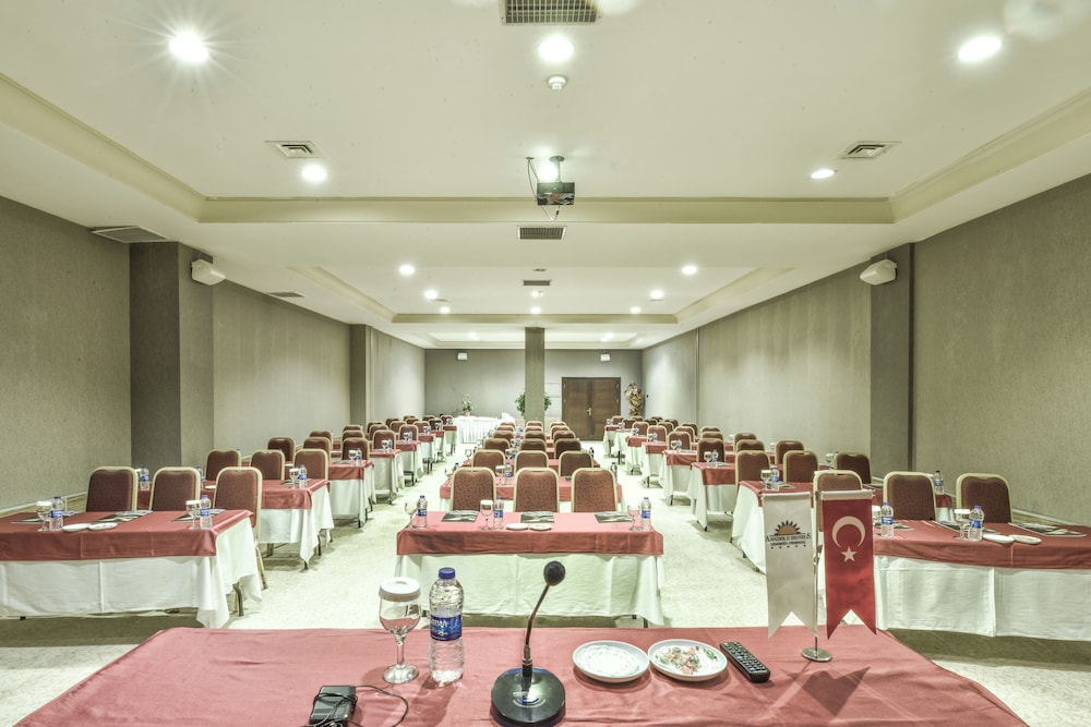 Anadolu Hotels Esenboga Thermal 40/50