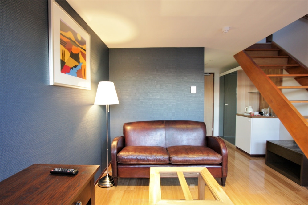 Chasse Hotel 32/64