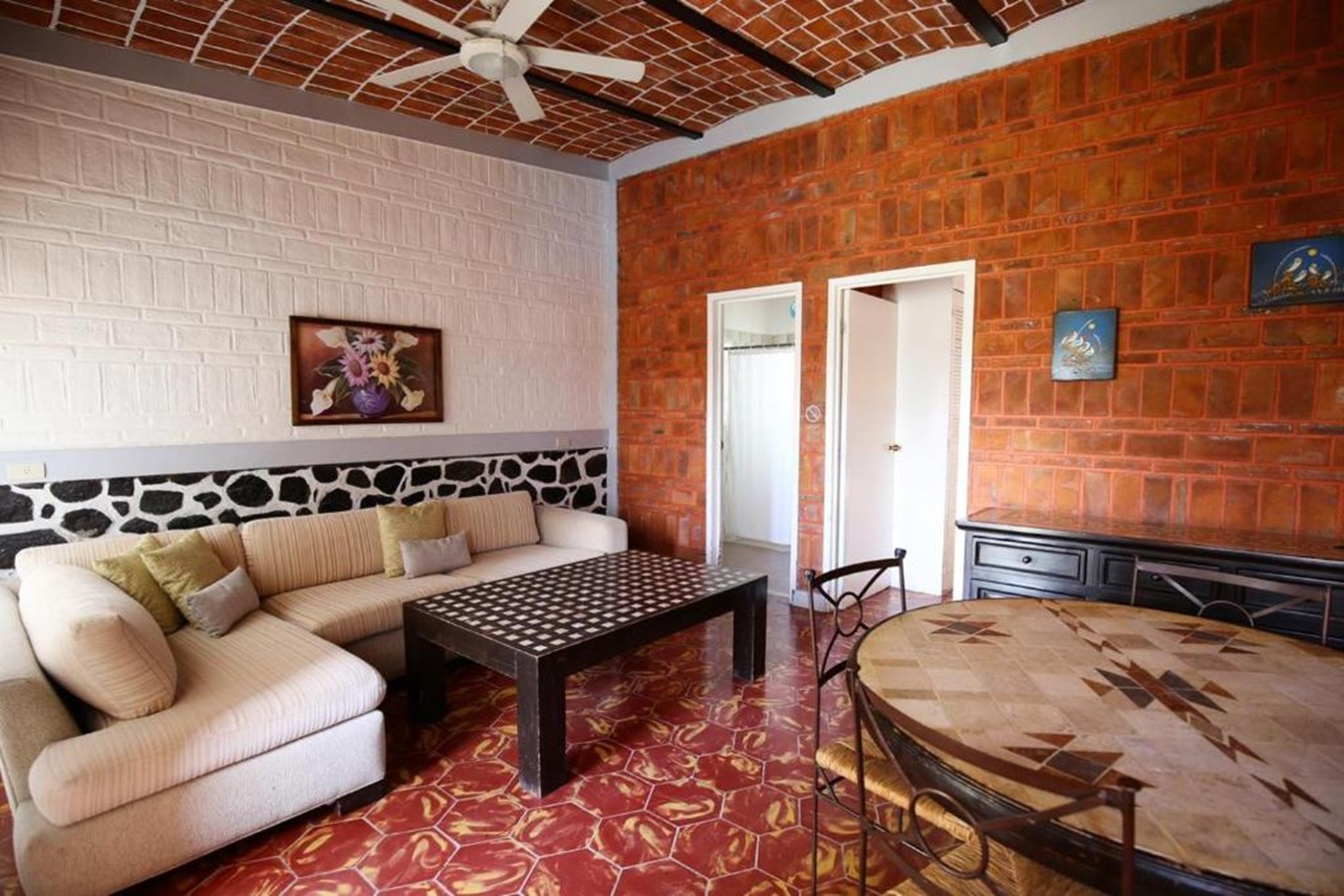 Mama Chuy Hotel & Villas 24/50