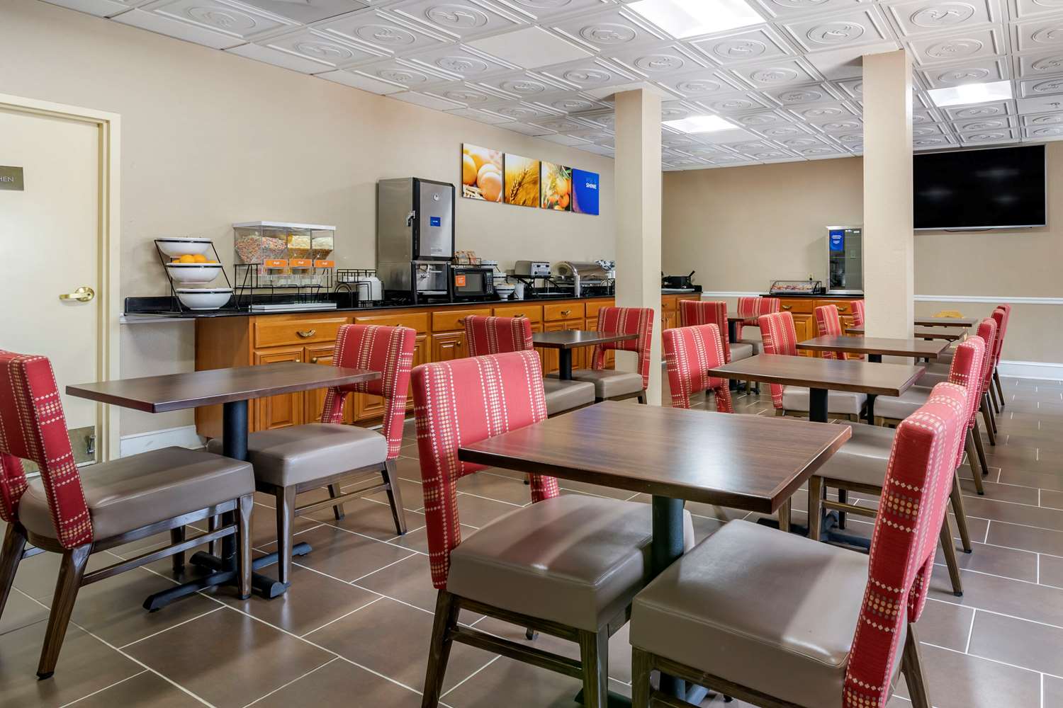 Comfort Inn Suites Statesboro 23/34