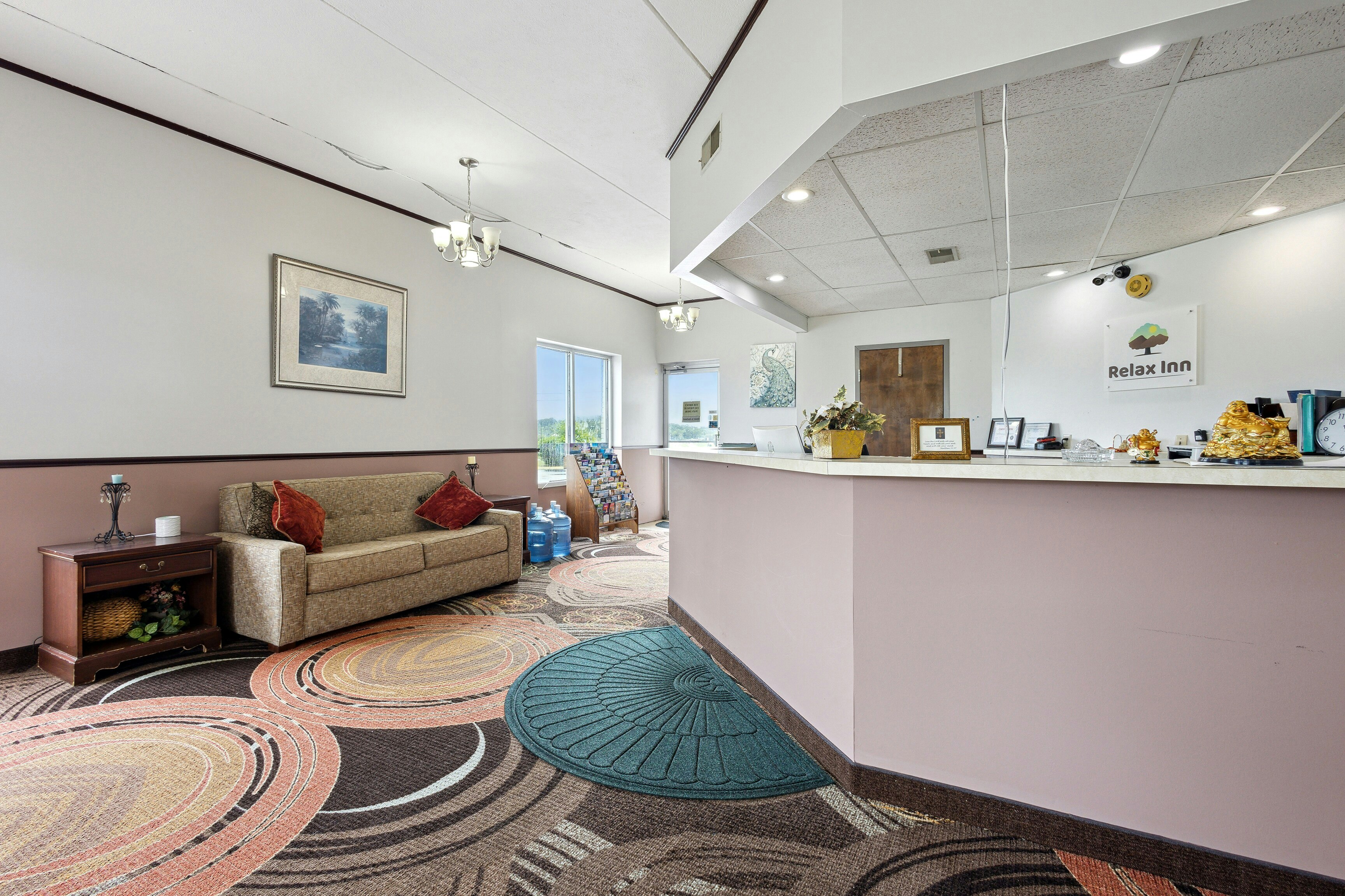 Relax inn by OYO Greeneville Near Hwy US-321 6/40