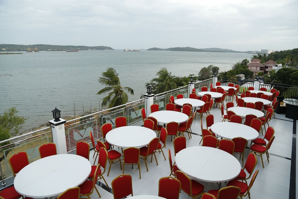 Villa Hotel 28/50