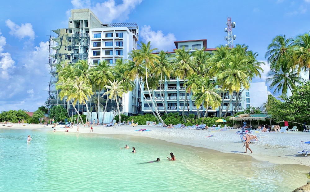 Kaani Grand Seaview 58/63