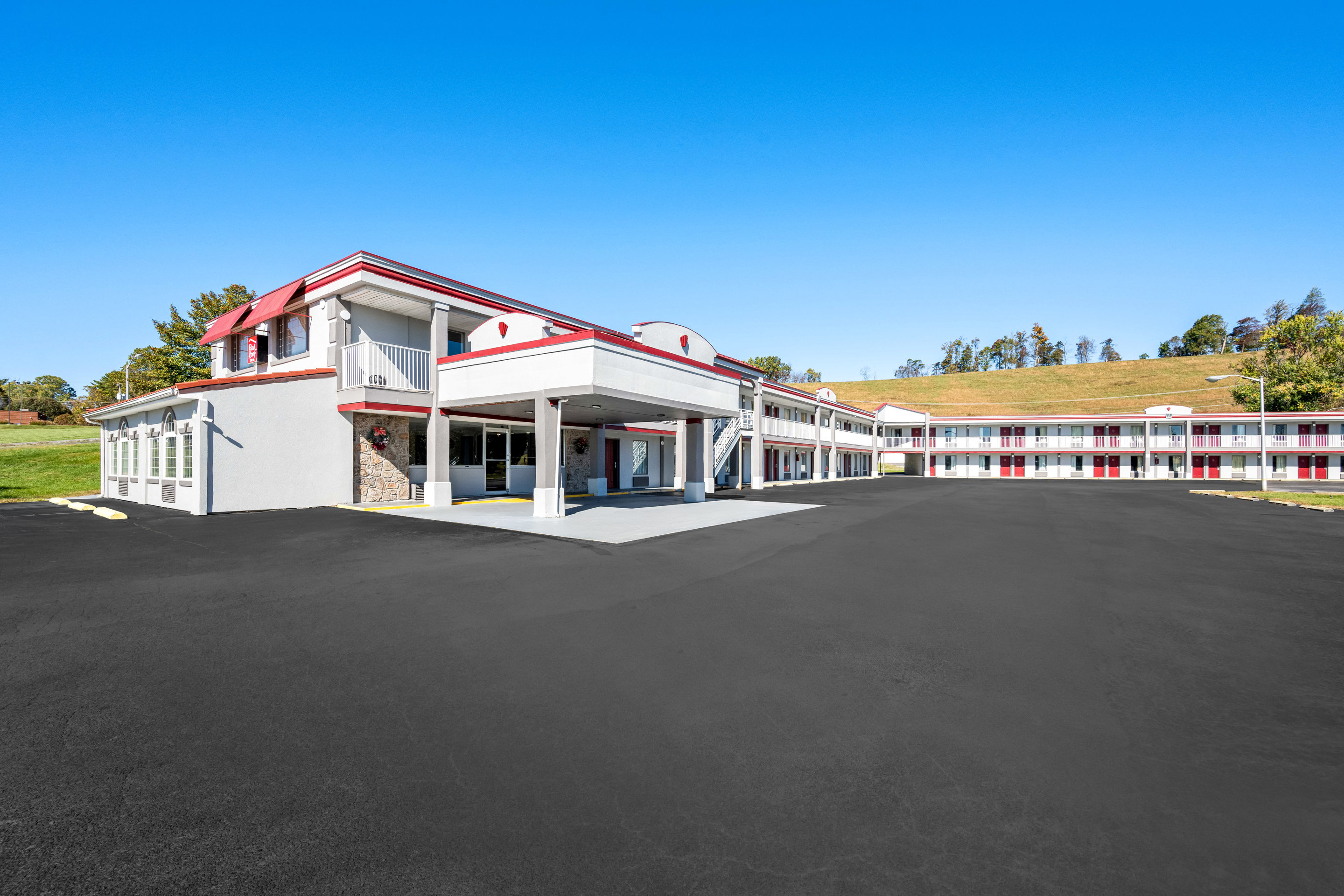 Red Roof Inn Abingdon 12/13