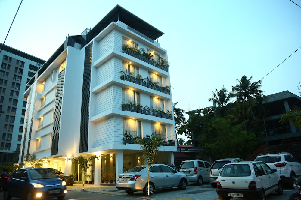 Niko Hotels 30/36