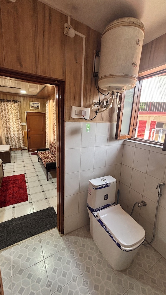 Hotel Ekant Lodge 49/50