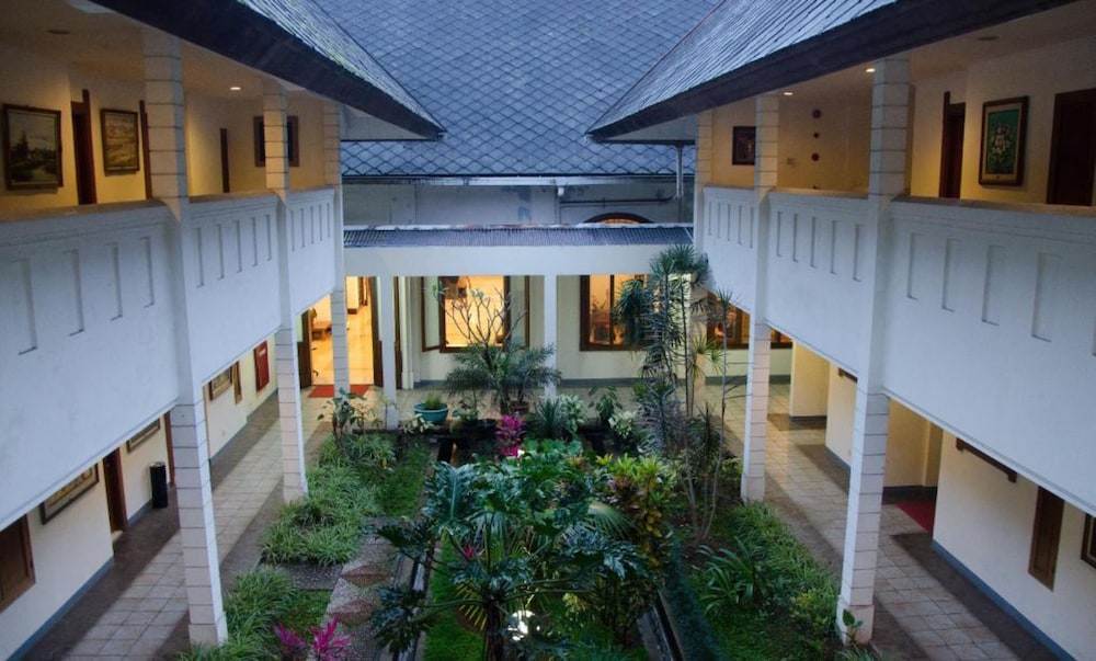 KRESNA HOTEL WONOSOBO 5/50