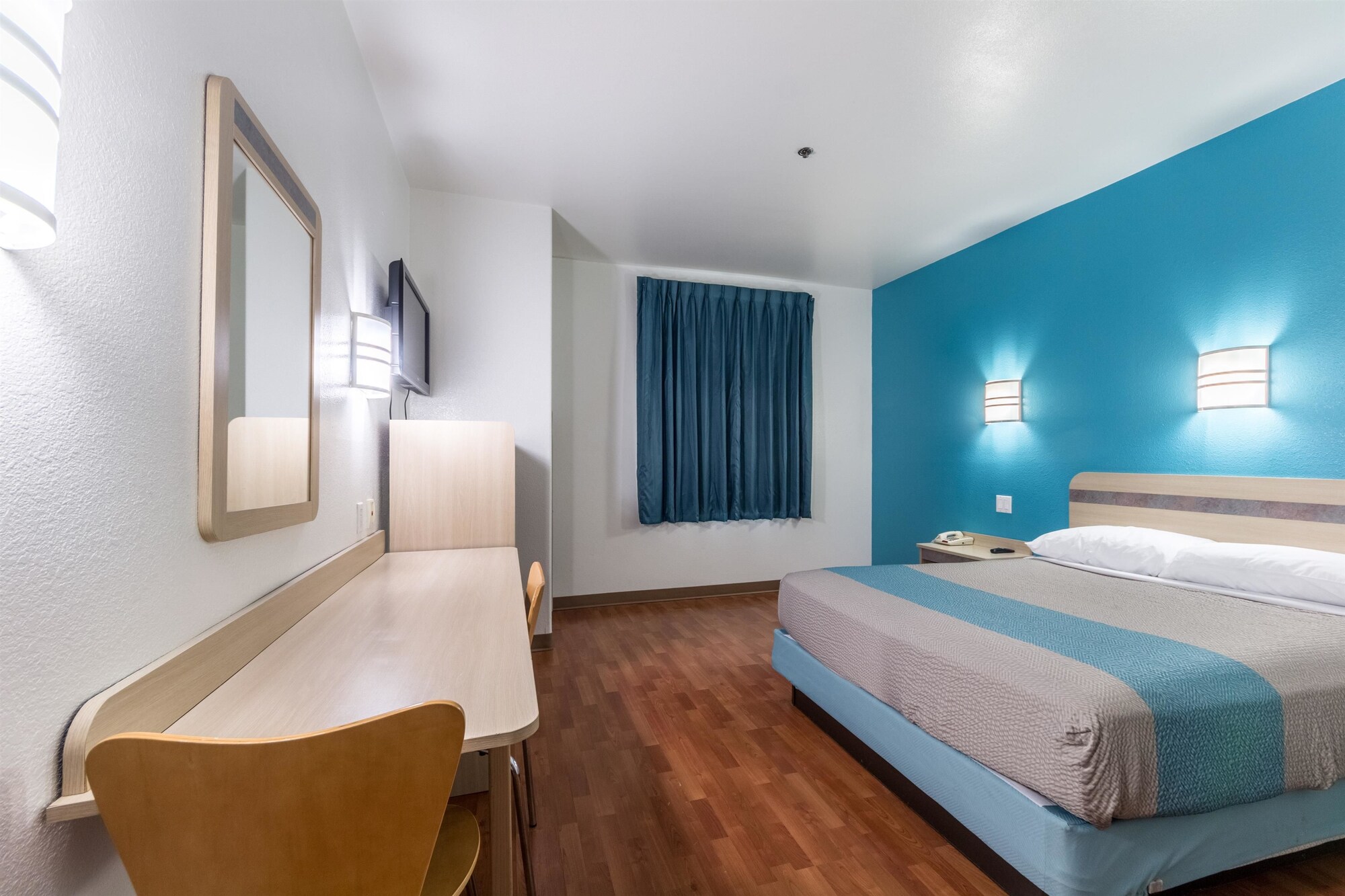 Standard, Queen Bed, Accessible, Motel6 Pharr, TX 3/6
