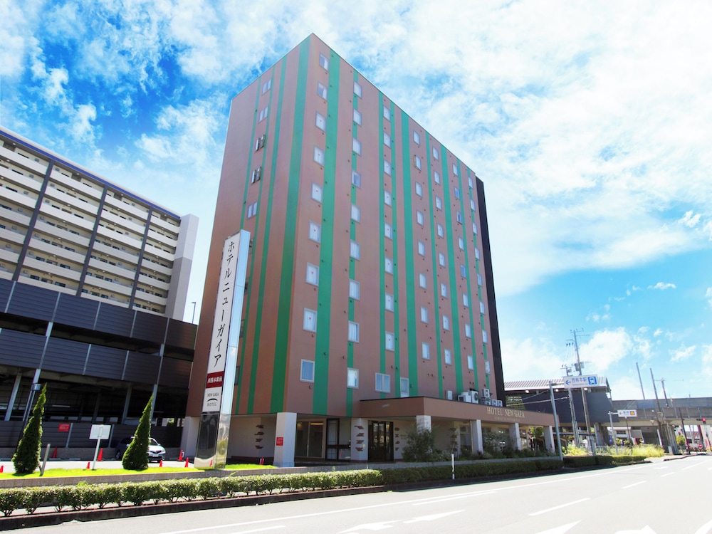 Hotel New Gaea Nishikumamoto Ekimae 3/20
