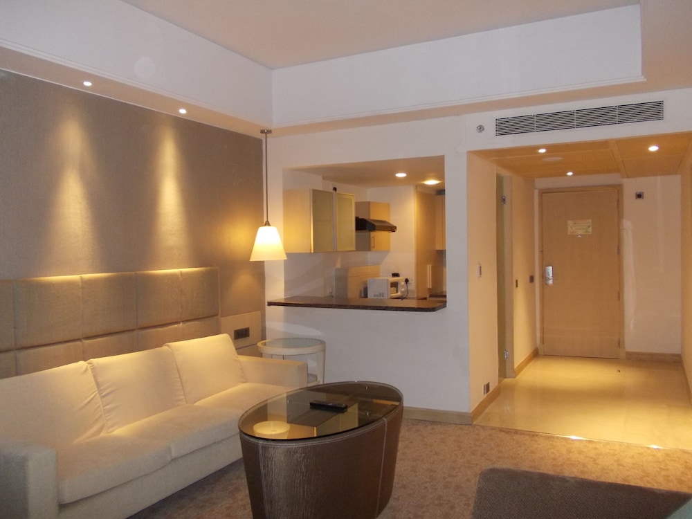 Radisson Hyderabad Hitec City 7/66