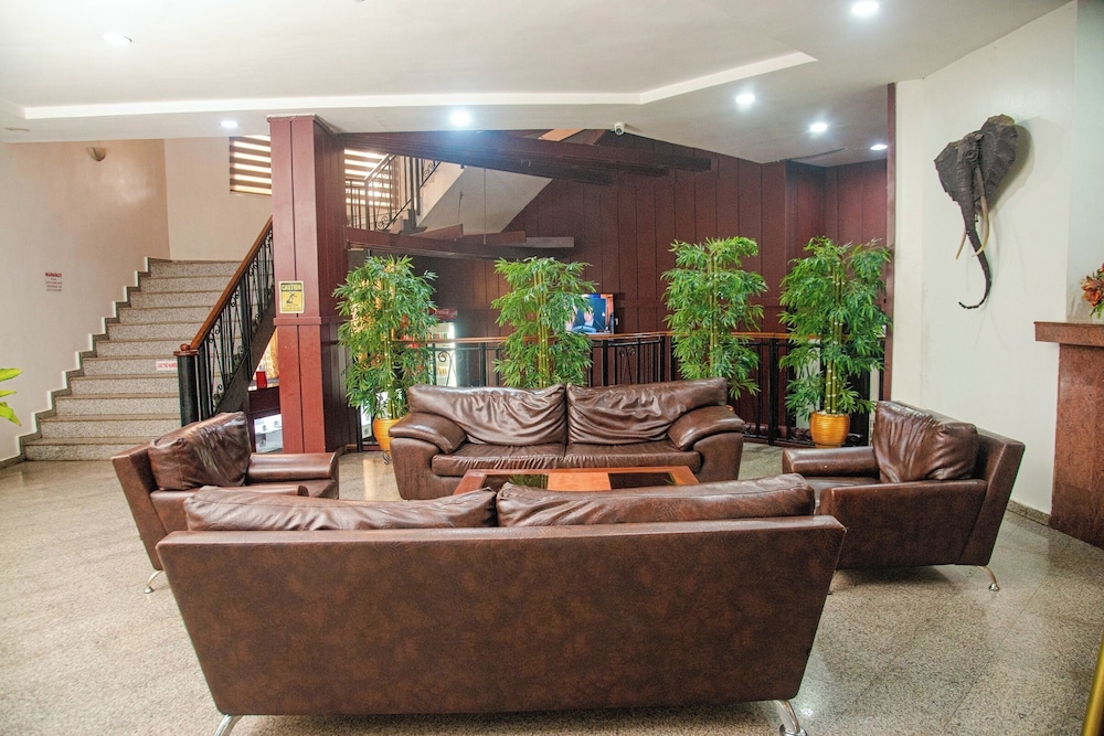 Denis Hotel 47/64