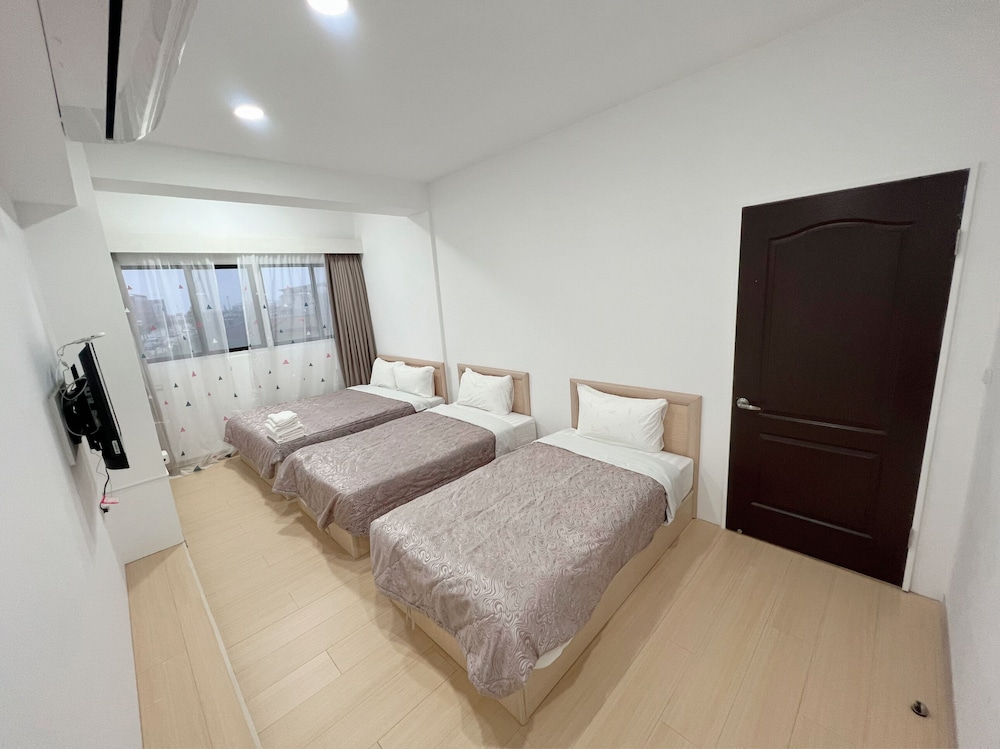 Kim That B&B 4/37