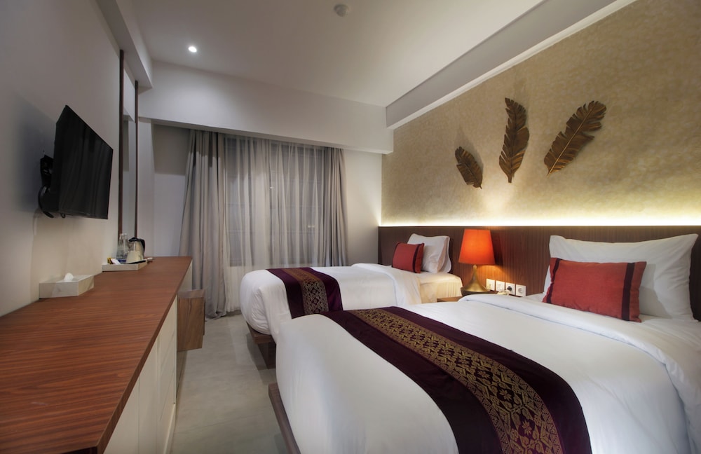 Classic, Twin Beds, No Balcony