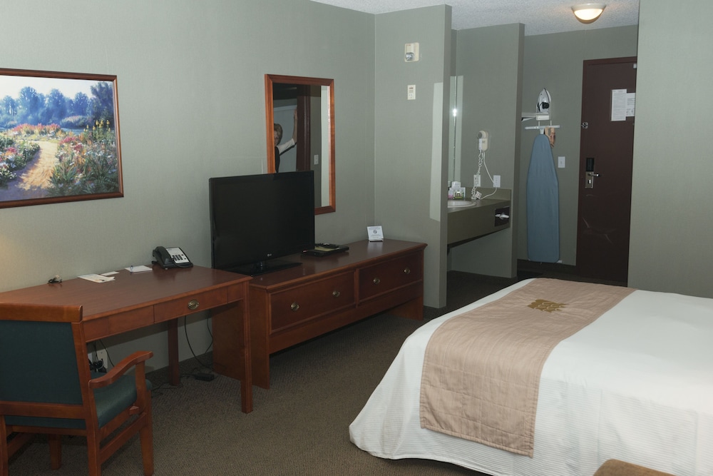 Days Inn by Wyndham Whitecourt 14/53