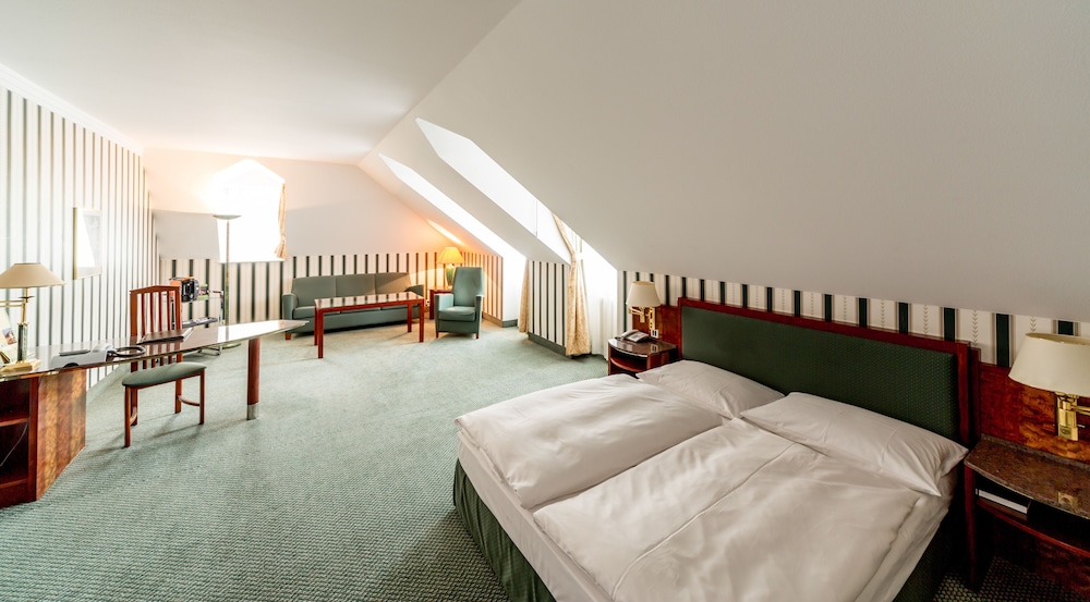Dorint Herrenkrug Parkhotel Magdeburg 8/53