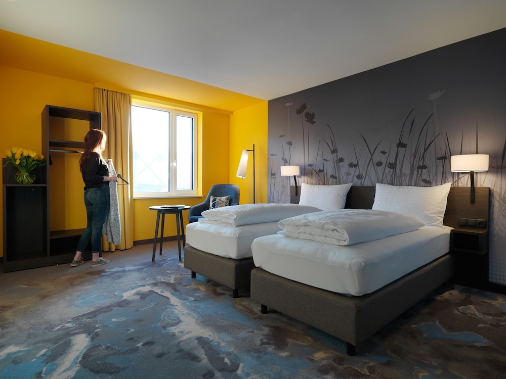 Hwest Hotel Hall 14/38