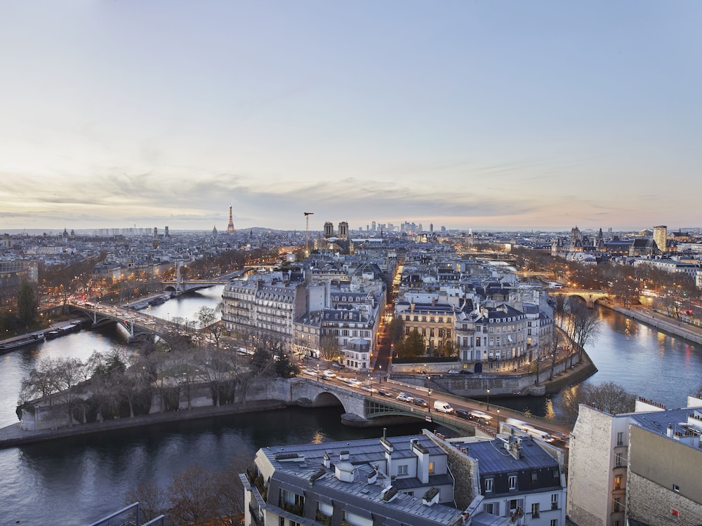 SO/ PARIS 46/50