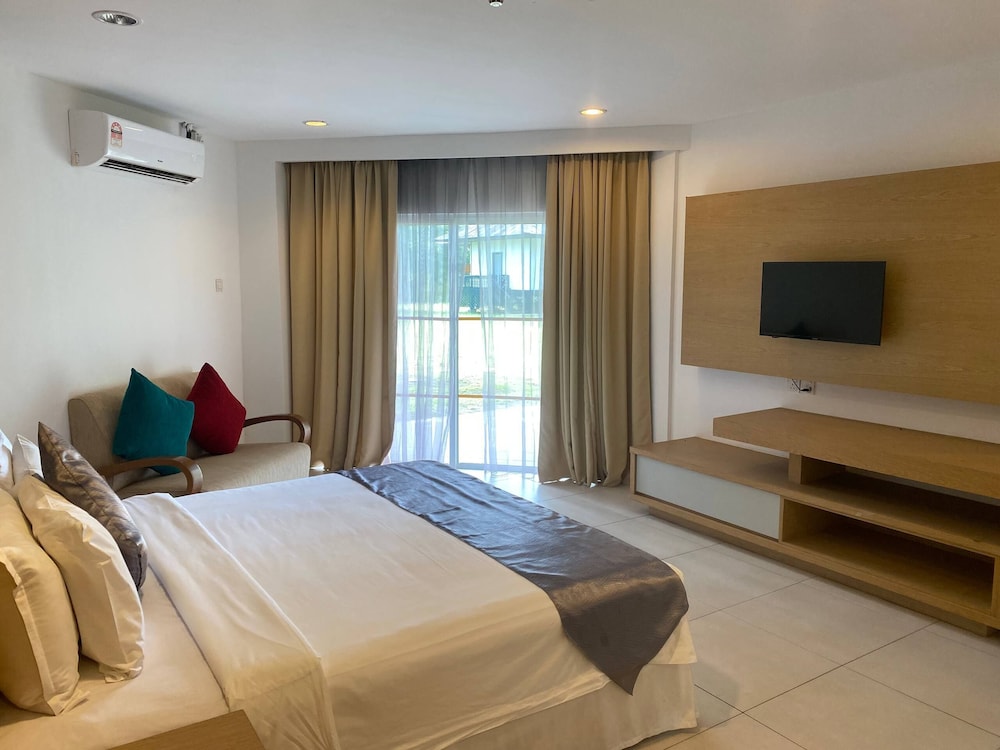 Century Langkasuka Resort 17/59