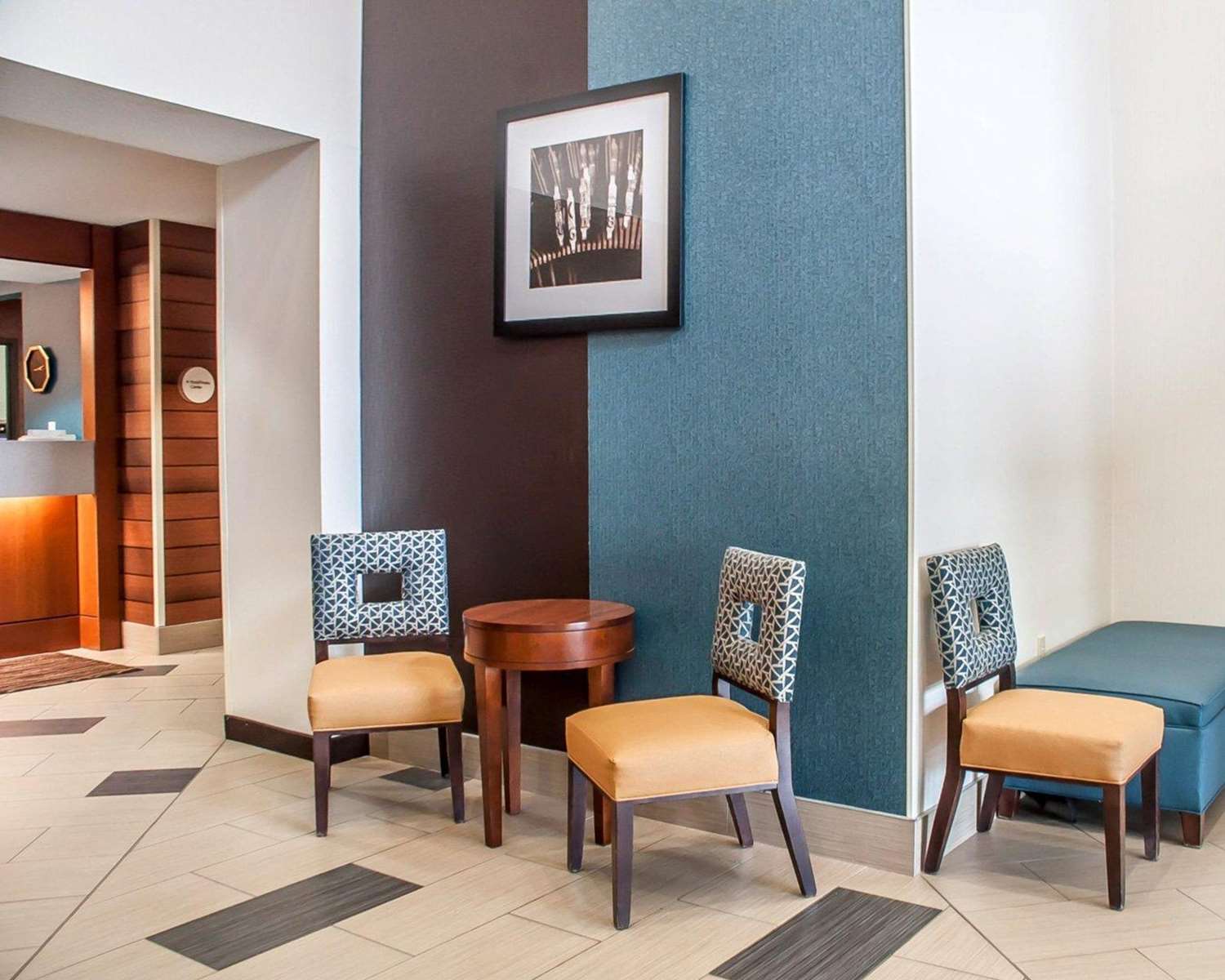 Comfort Inn & Suites Hamburg - Buffalo South 17/29