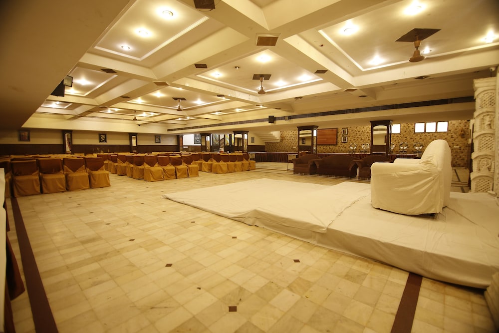 HOTEL SHEETAL REGENCY 29/41