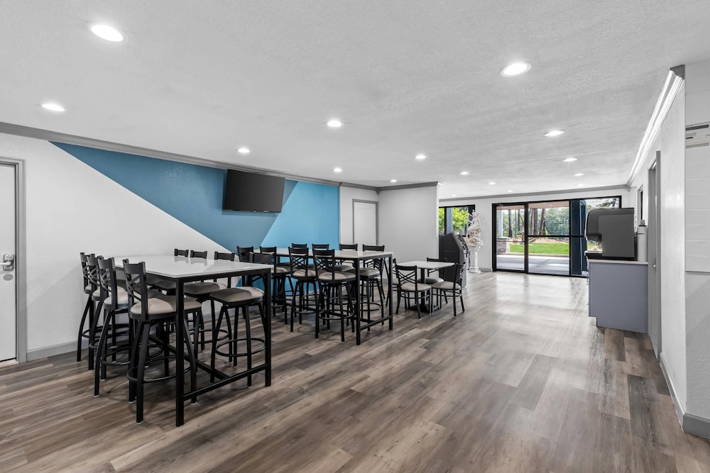 Quality Inn & Suites East Point - Atlanta Area 25/43