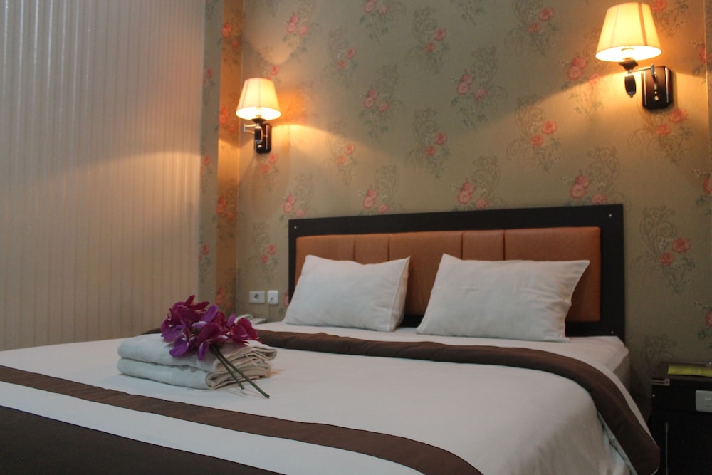 Hotel Harmony In Pontianak 23/62