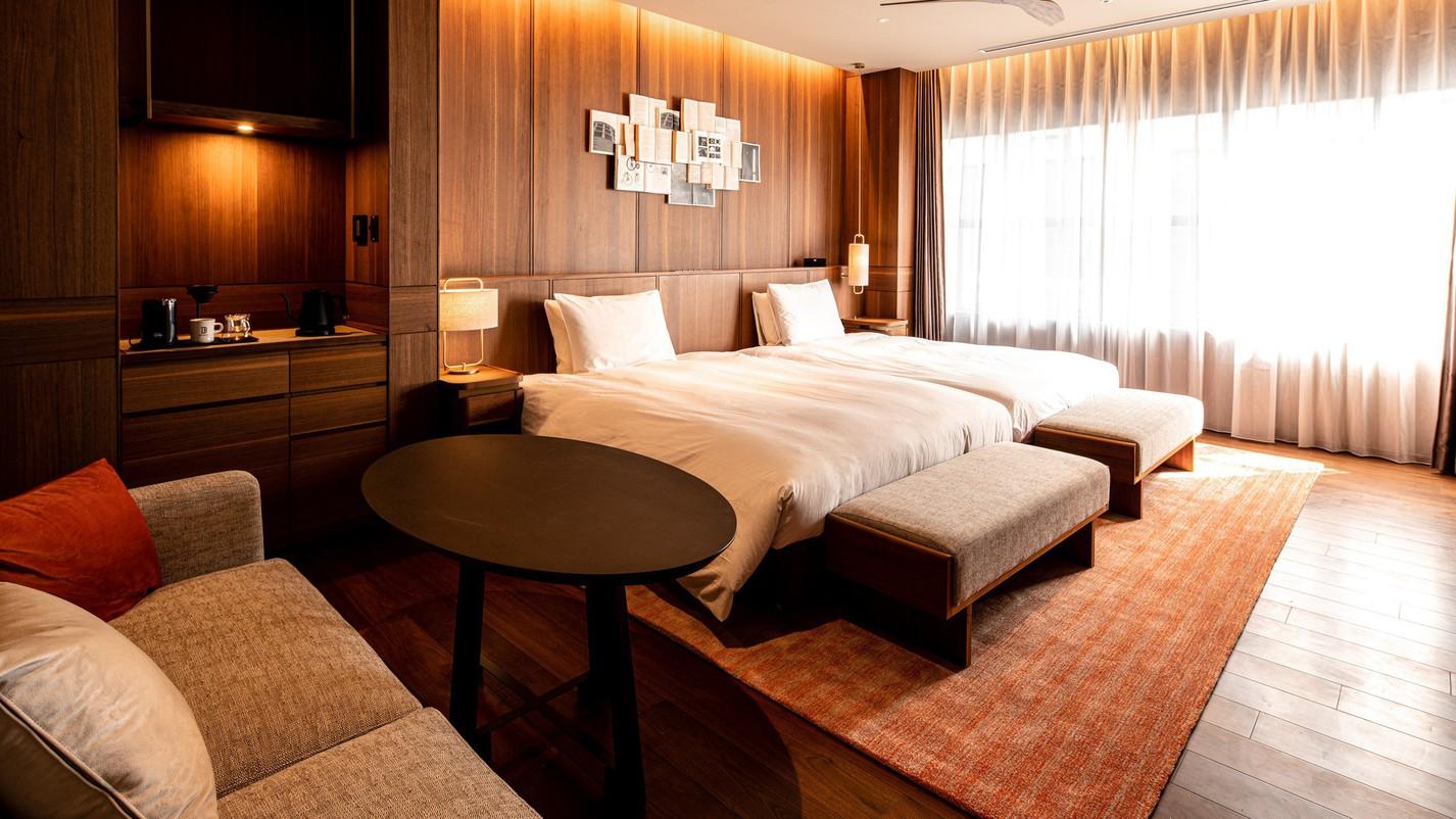 Club Floor