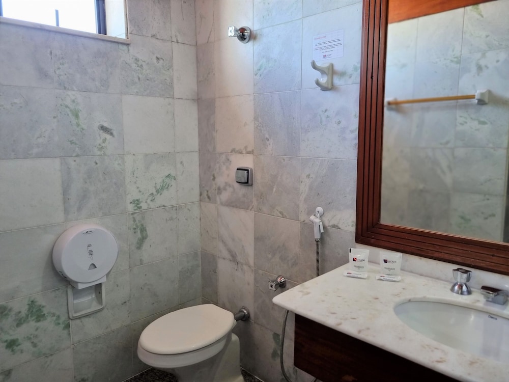 Lucape Palace Hotel 49/50