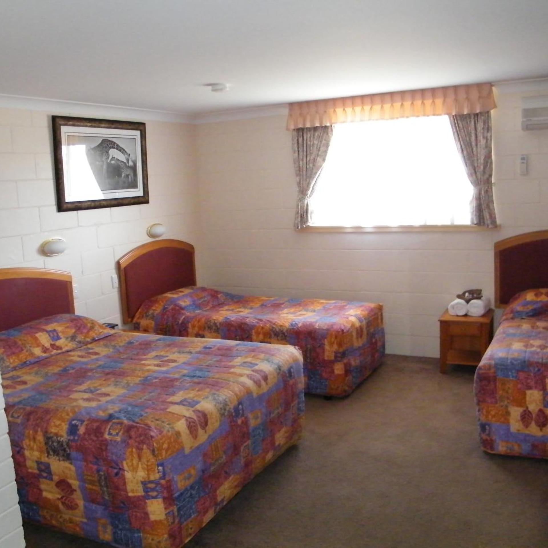 The Clansman Motel 4/21