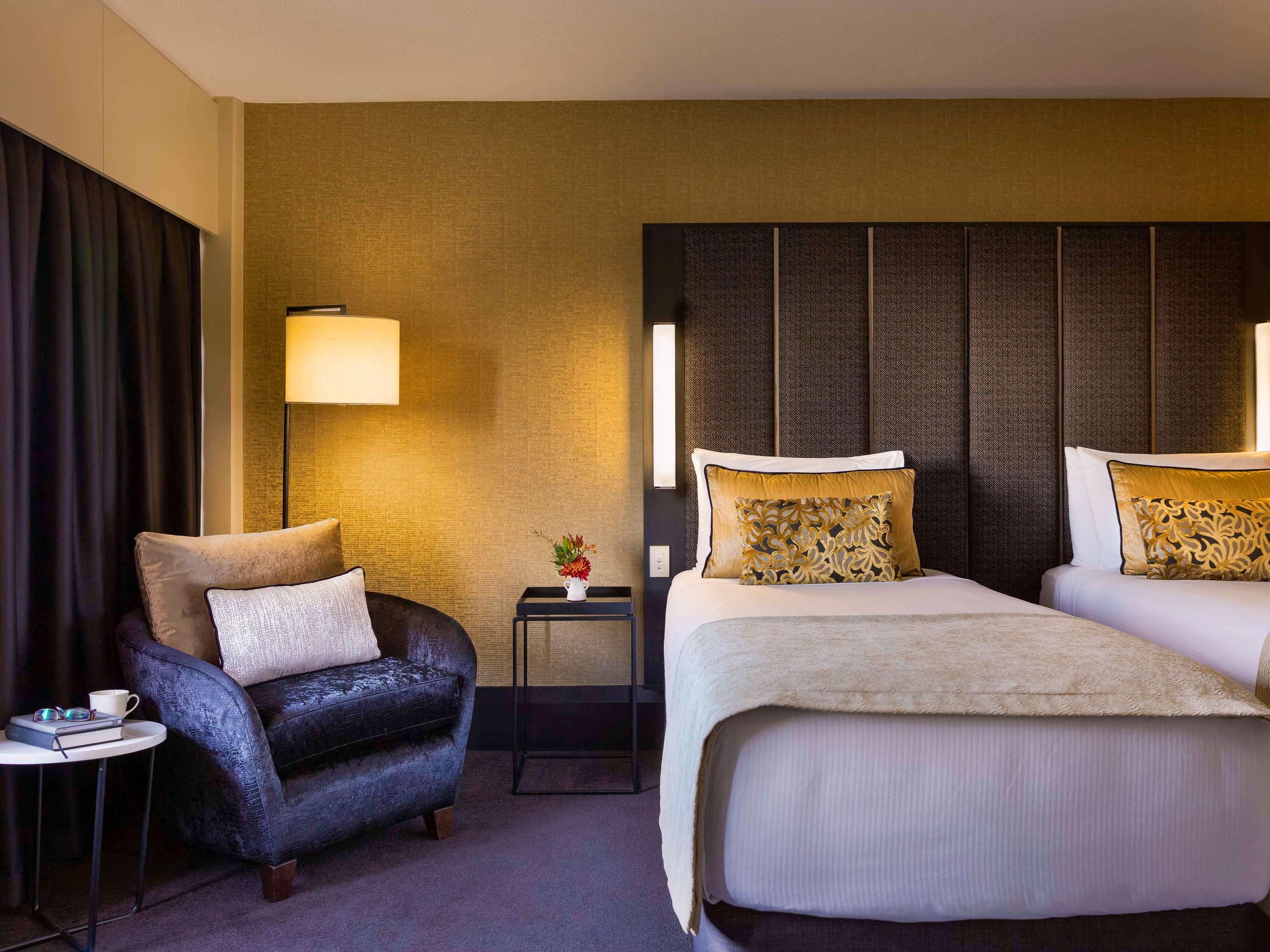 DELUXE, SINGLE, TWIN BEDS