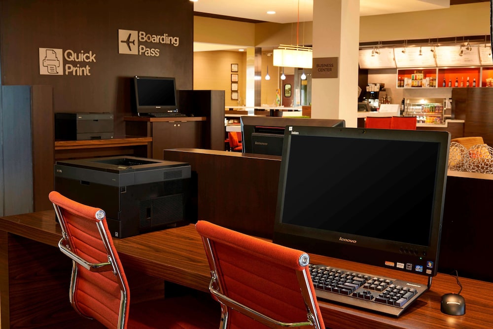 Comfort Inn and Suites Arlington Heights Wilke Rd 52/69