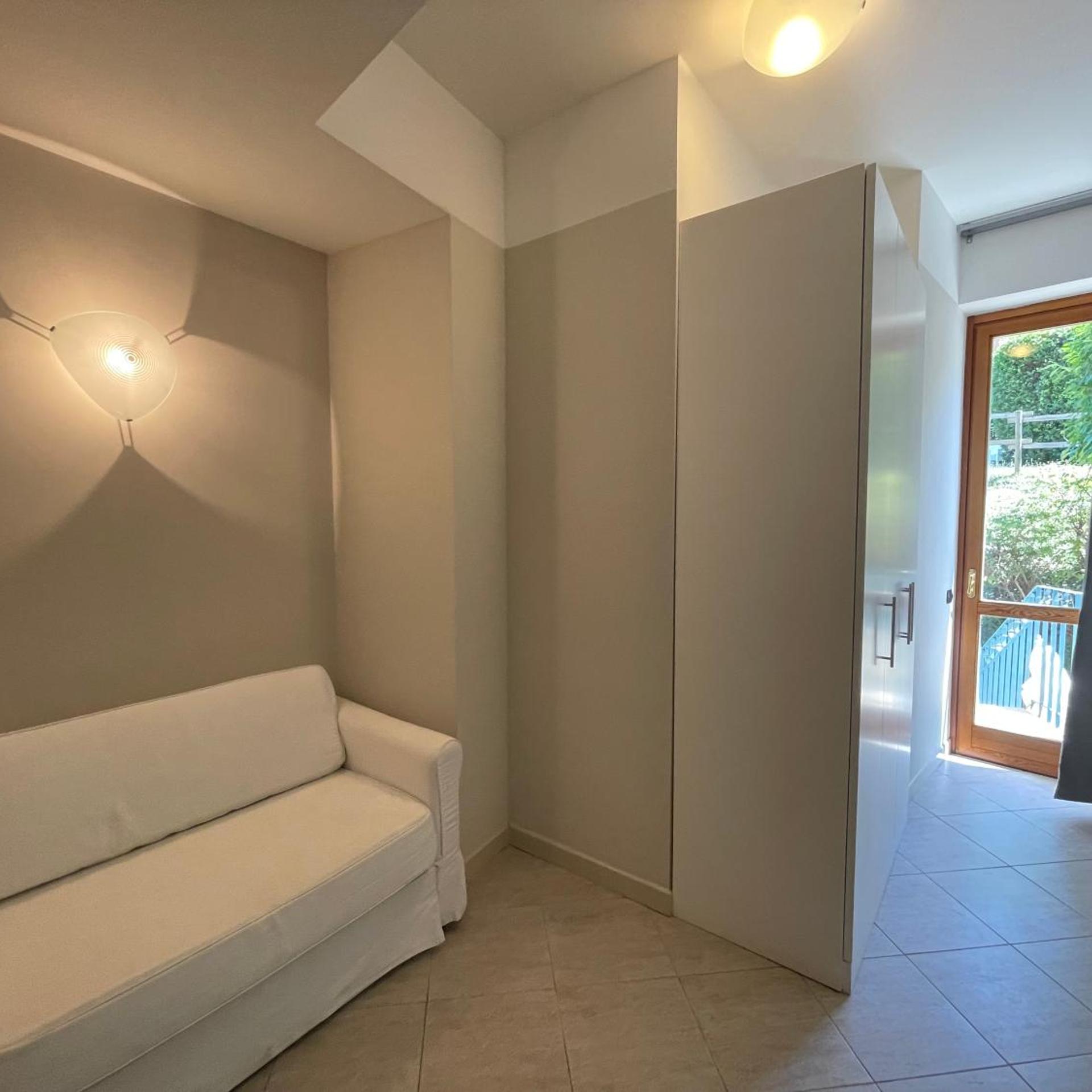 HOTEL VILLA KINZICA 27/53