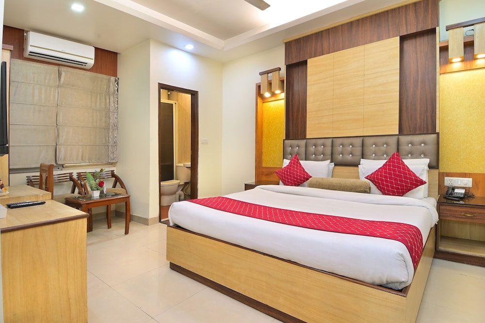 Aster Inn Hotel 8/37