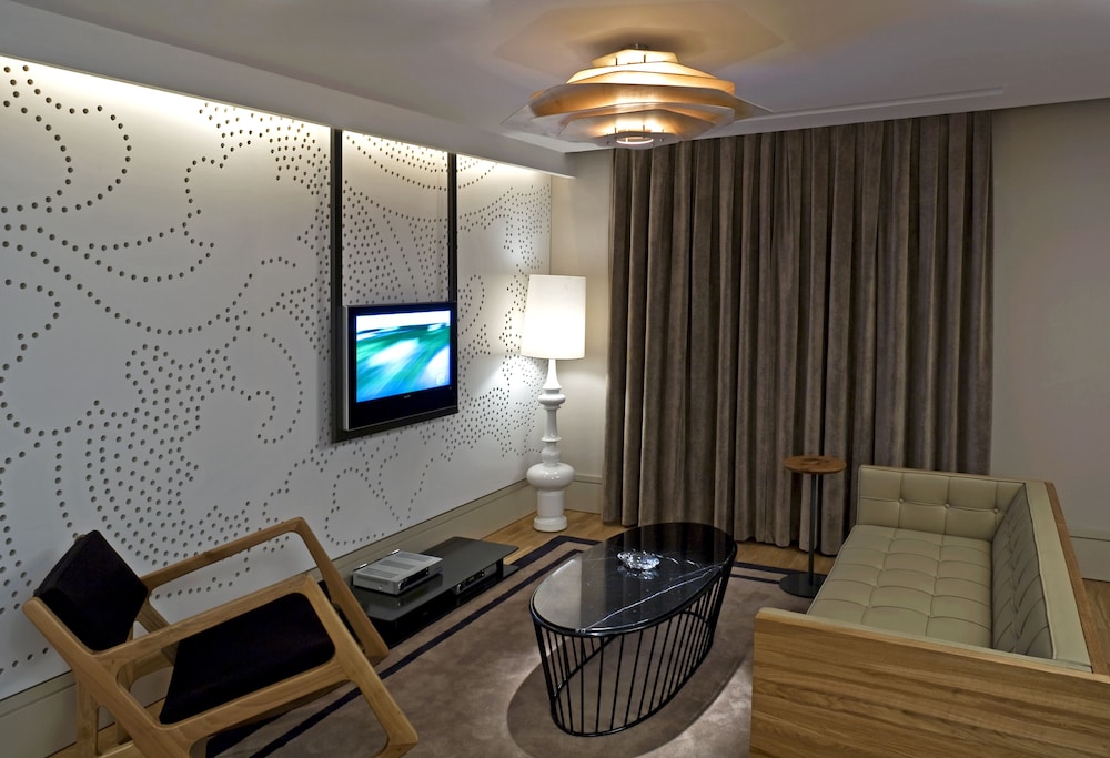 Witt Hotel 43/56