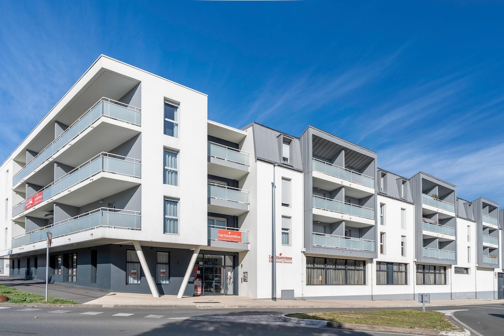 Quality Aparthotel Rochefort 37/43