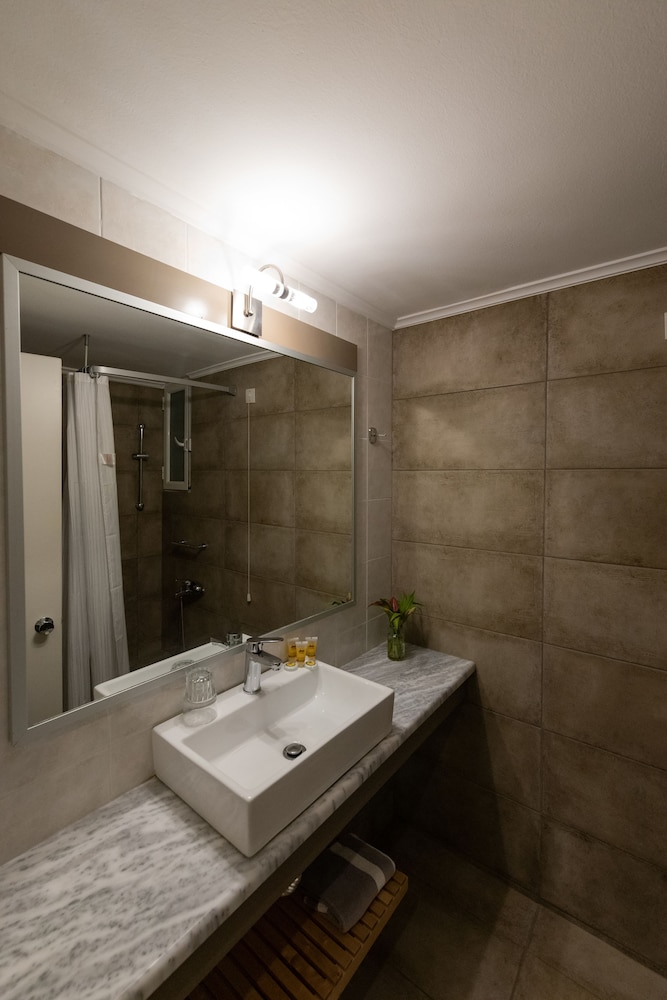 Hotel Ostria 43/45