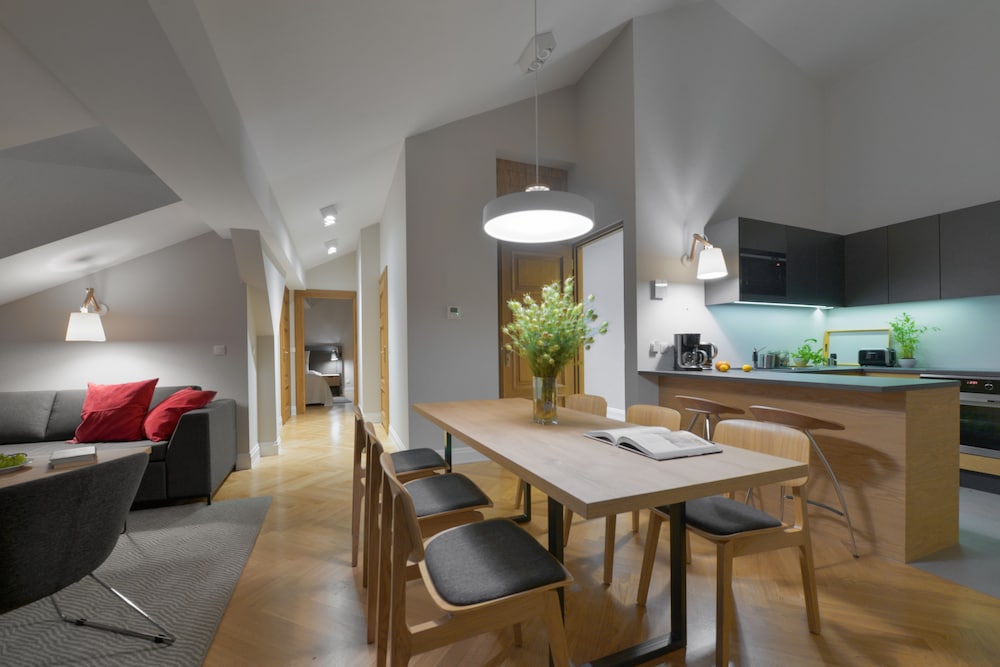 Stradonia Serviced Apartments 56/76
