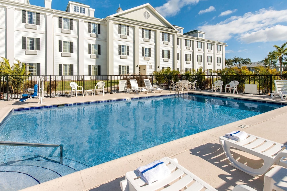 Quality Inn Palm Bay Melbourne I-95 3/35