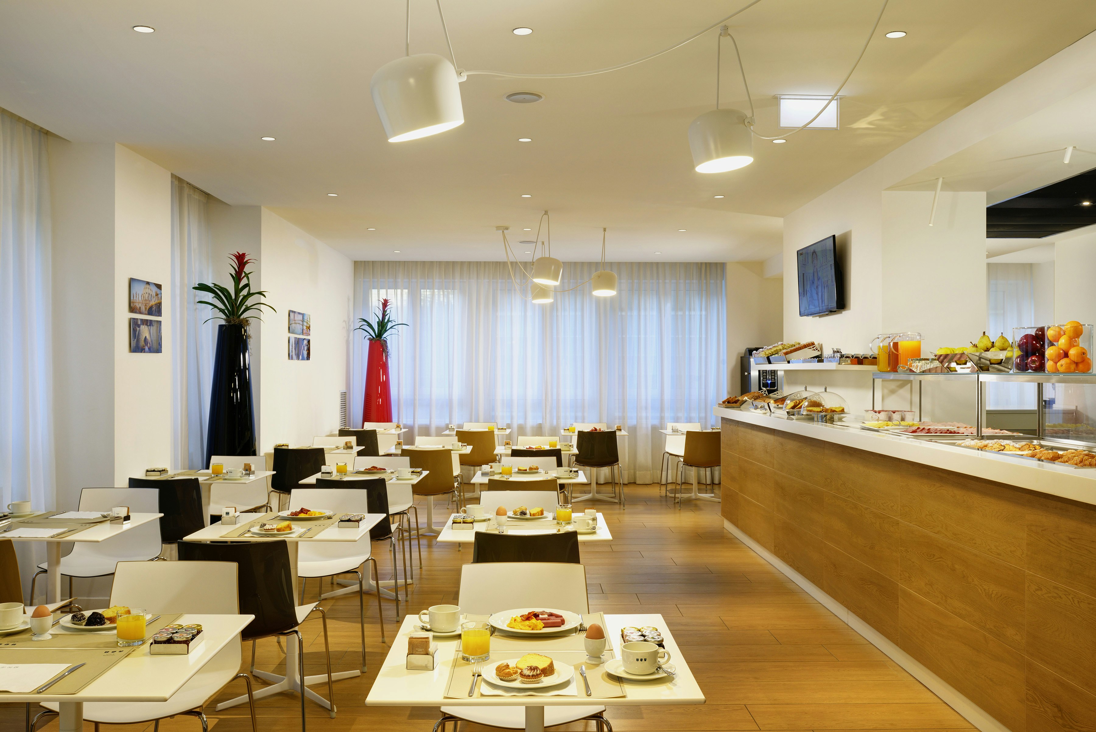 Unahotels Century Milan 26/50