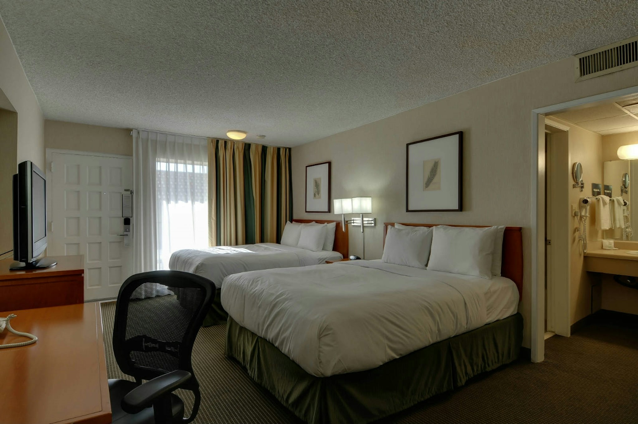 Vagabond Inn Glendale 23/28