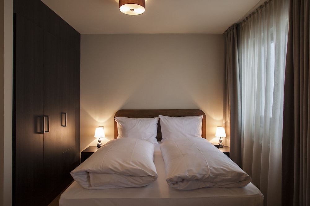 Mondrian Suites Berlin Checkpoint Charlie 17/80