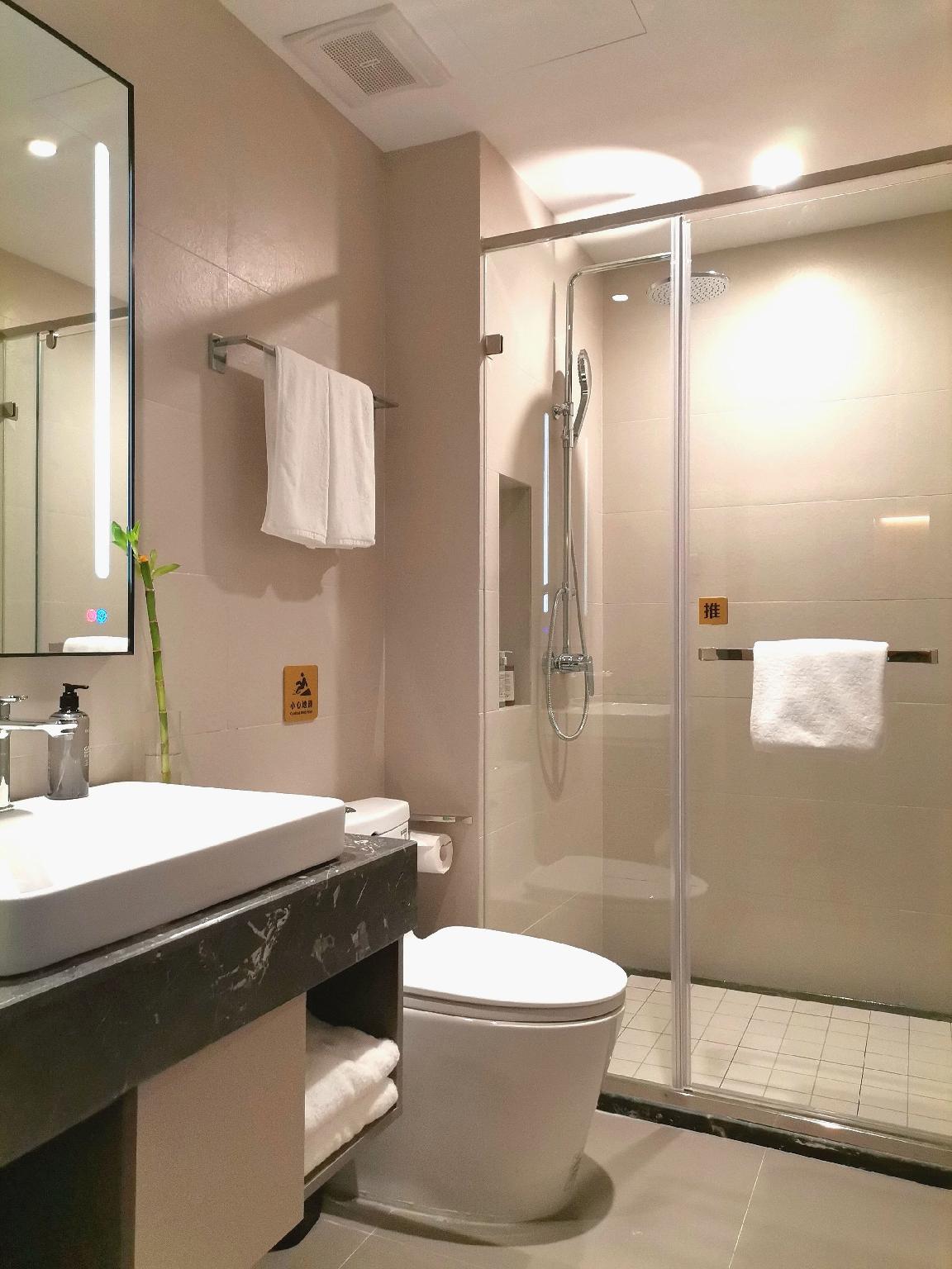 Home Inn Selected (Jinzhou Medical University Affiliated Hospital) 45/48