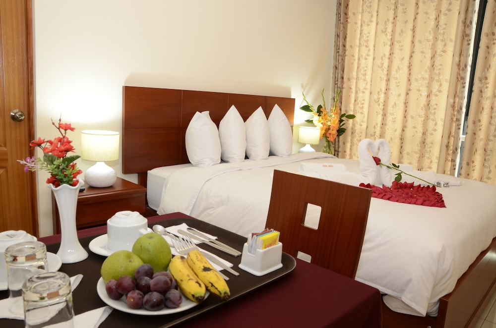 Hoteles Casa Real 24/36