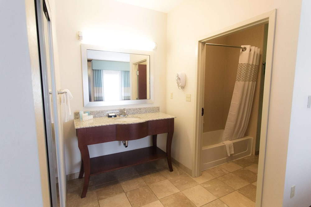 Hampton Inn And Suites Middlebury In 21/42