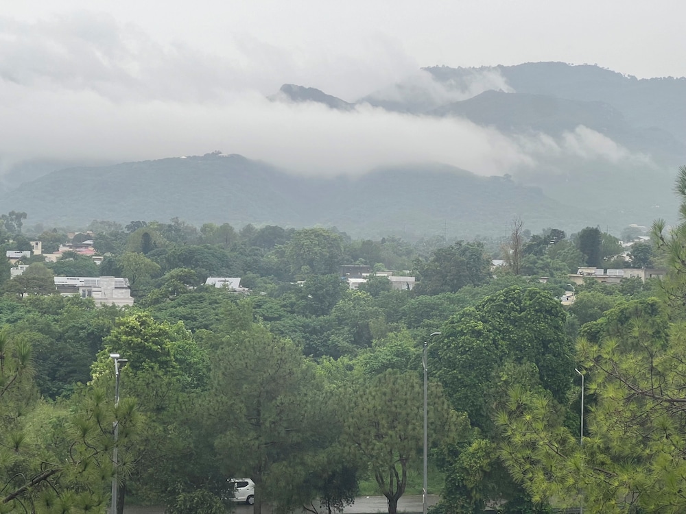 S Chalet Islamabad 51/60
