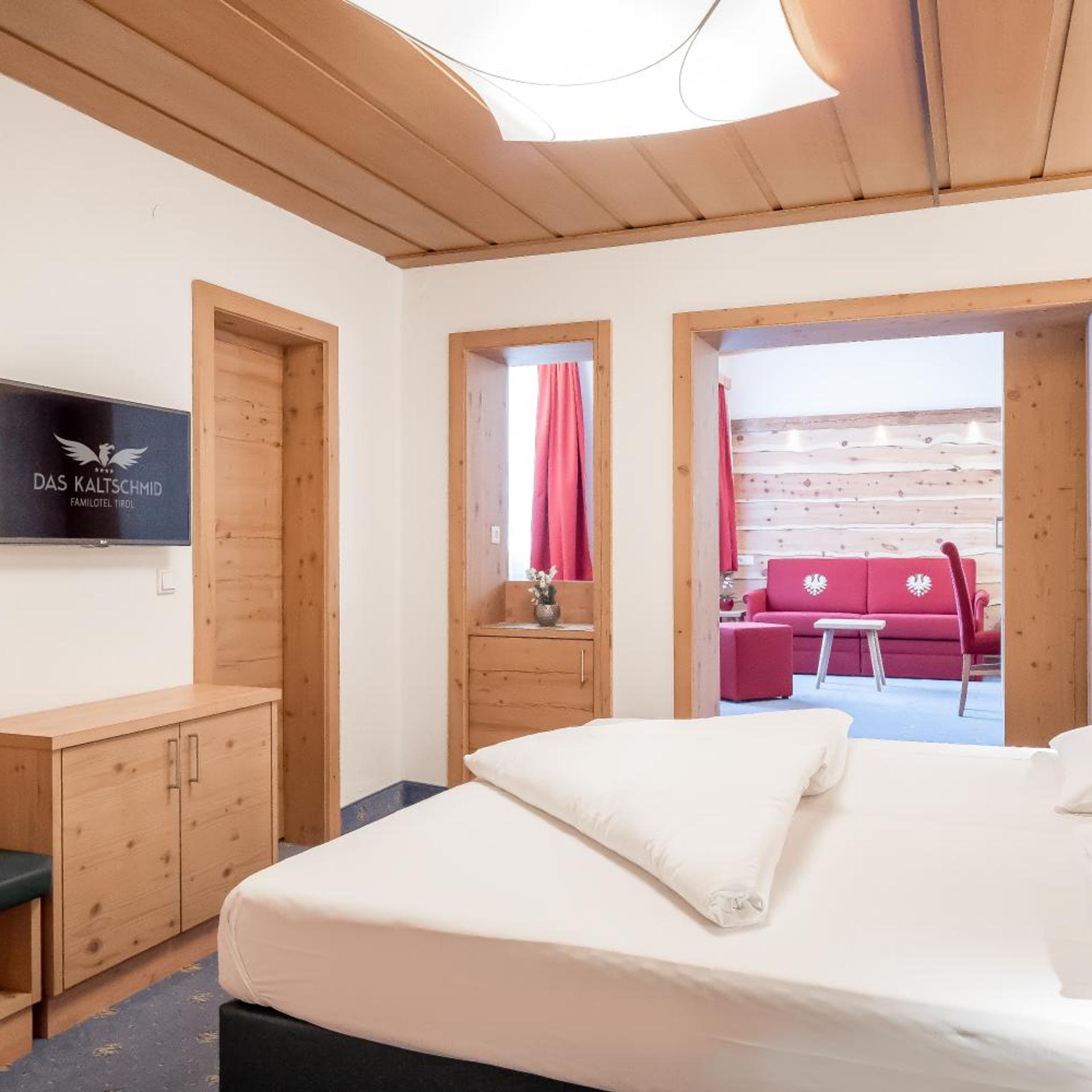 SUPERIOR, DOUBLE BED