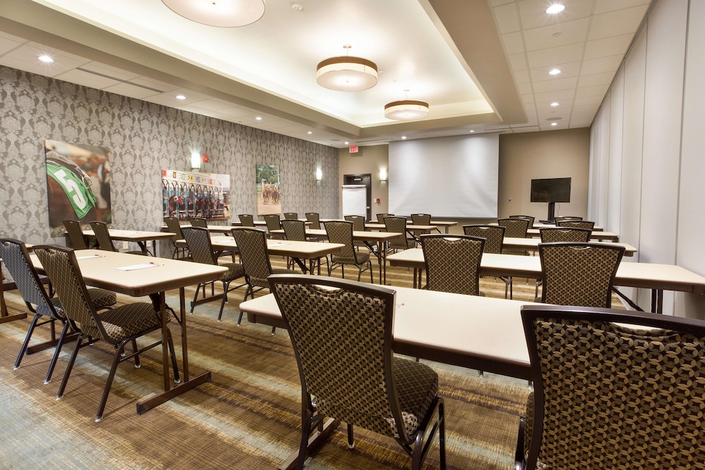 Drury Inn and Suites Louisville North 30/35